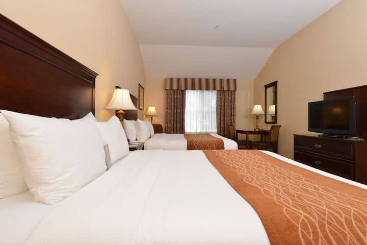 Room 12 of 28