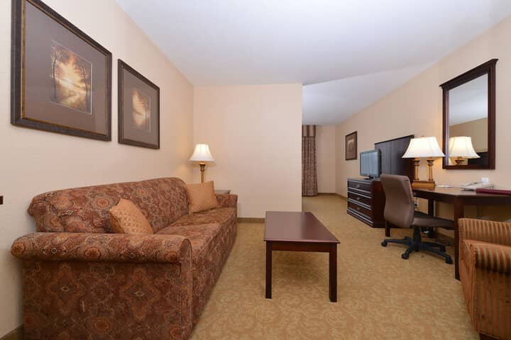 Room 5 of 28